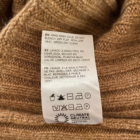 NEW Reformation Beckie Cashmere Collared Sweater Panko XL - Picture 16 of 16